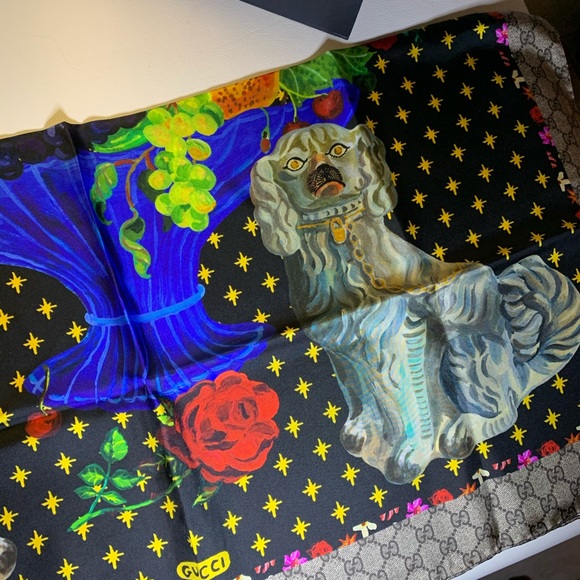 NWT Gucci Scarf Silk Dogs&Vase Print - Picture 7 of 8